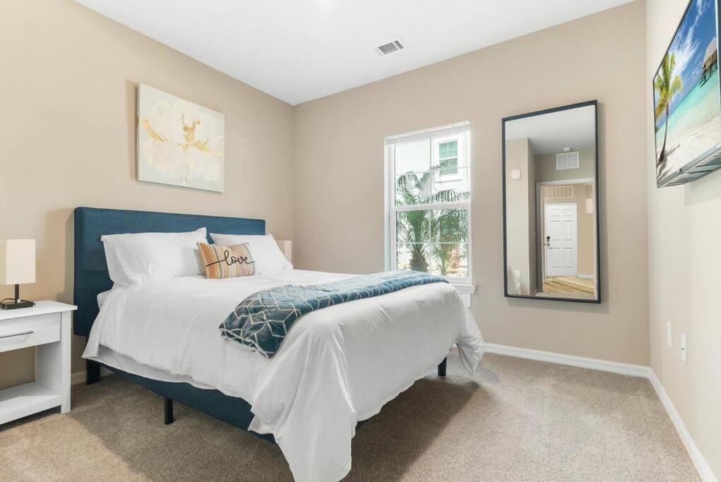 Elegant 2 Bed/2 Bath In Fl * Melbourne