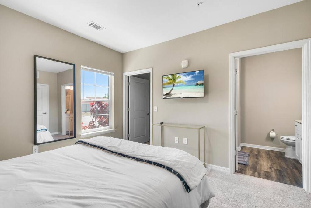 Elegant 2 Bed/2 Bath In Fl * Melbourne