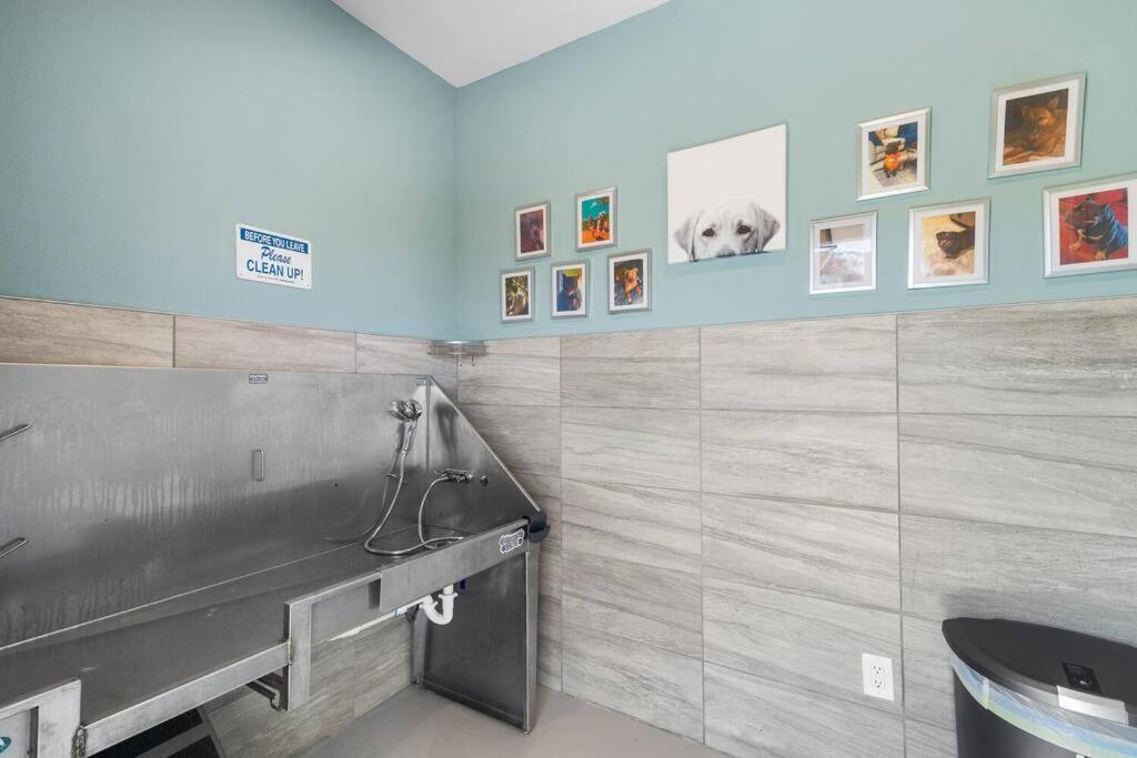 Apartment Elegant 2 Bed/2 Bath In Fl *